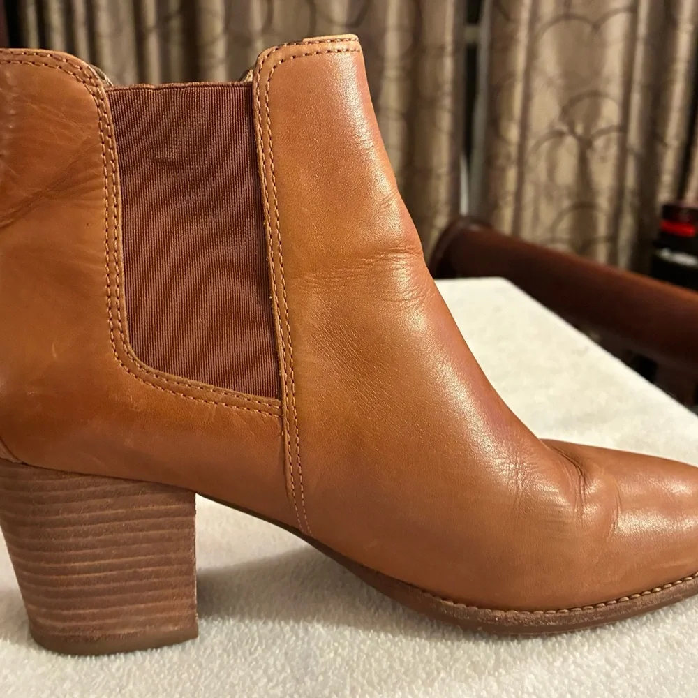 Madewell “The Regan Boot” Leather Chelsea Ankle Pull-On Minimalist Capsule 8.5